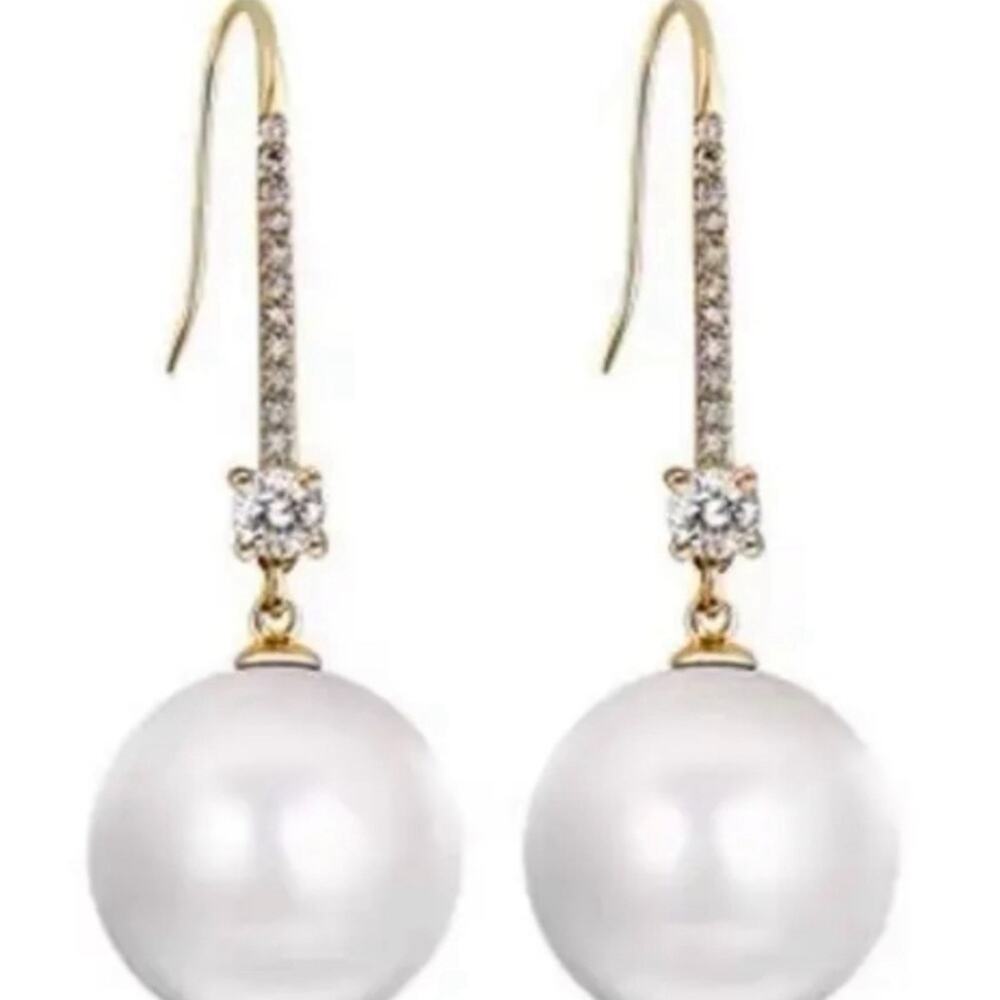 Gold Rhinestone and Pearl Drop Earrings
